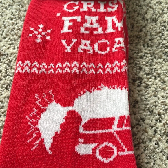 A Pair of National Lampoons Christmas Vacation Socks. Size 6-12 Green, Red New! - Picture 4 of 5